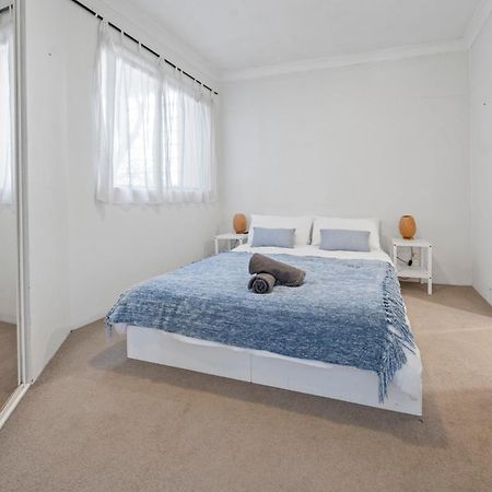 Cozy 2 Bedroom Apartment Surry Hills Сідней Екстер'єр фото